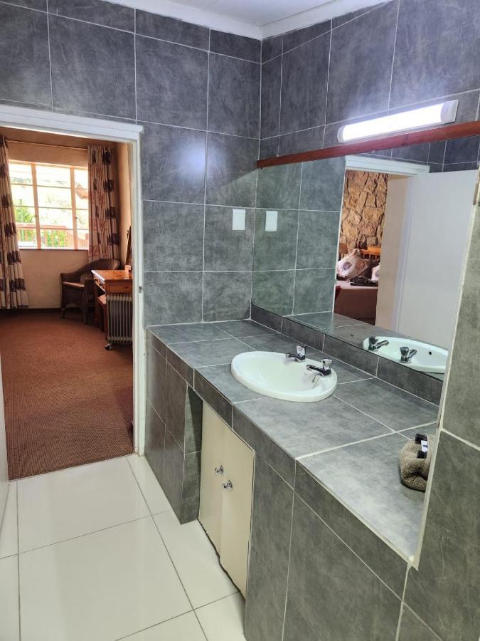 Gooderson Leisure Mountain View Cottages Self Catering And Timeshare Resort Drakensberg Garden Esterno foto